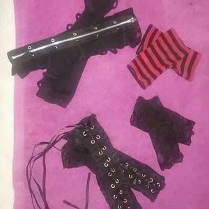 4 pair,Fingerless Rock and Roller fashion gloves!